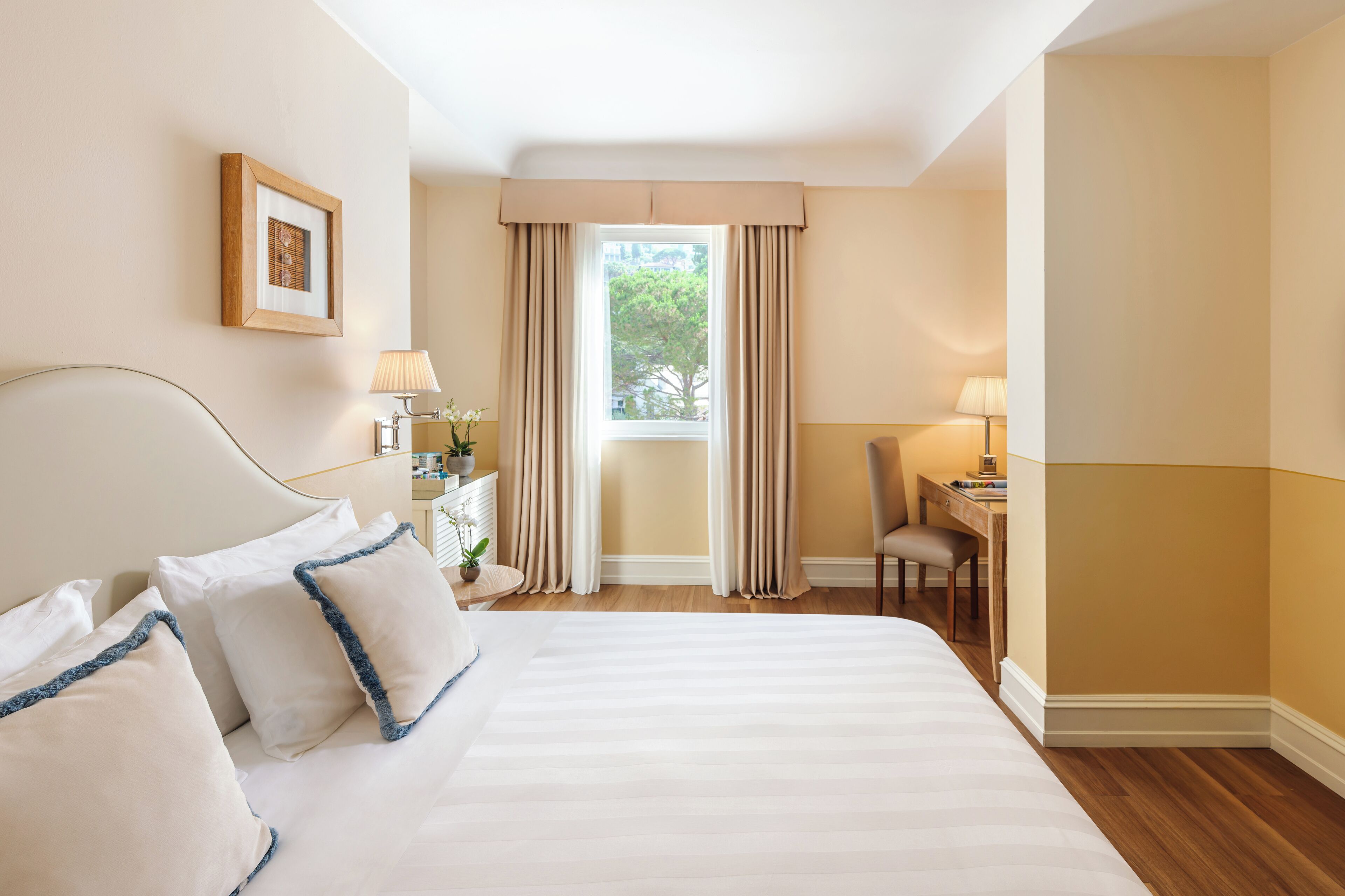 Free minibar items, in-room safe, blackout curtains, soundproofing