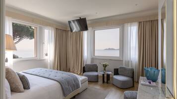 Free minibar items, in-room safe, desk, blackout curtains