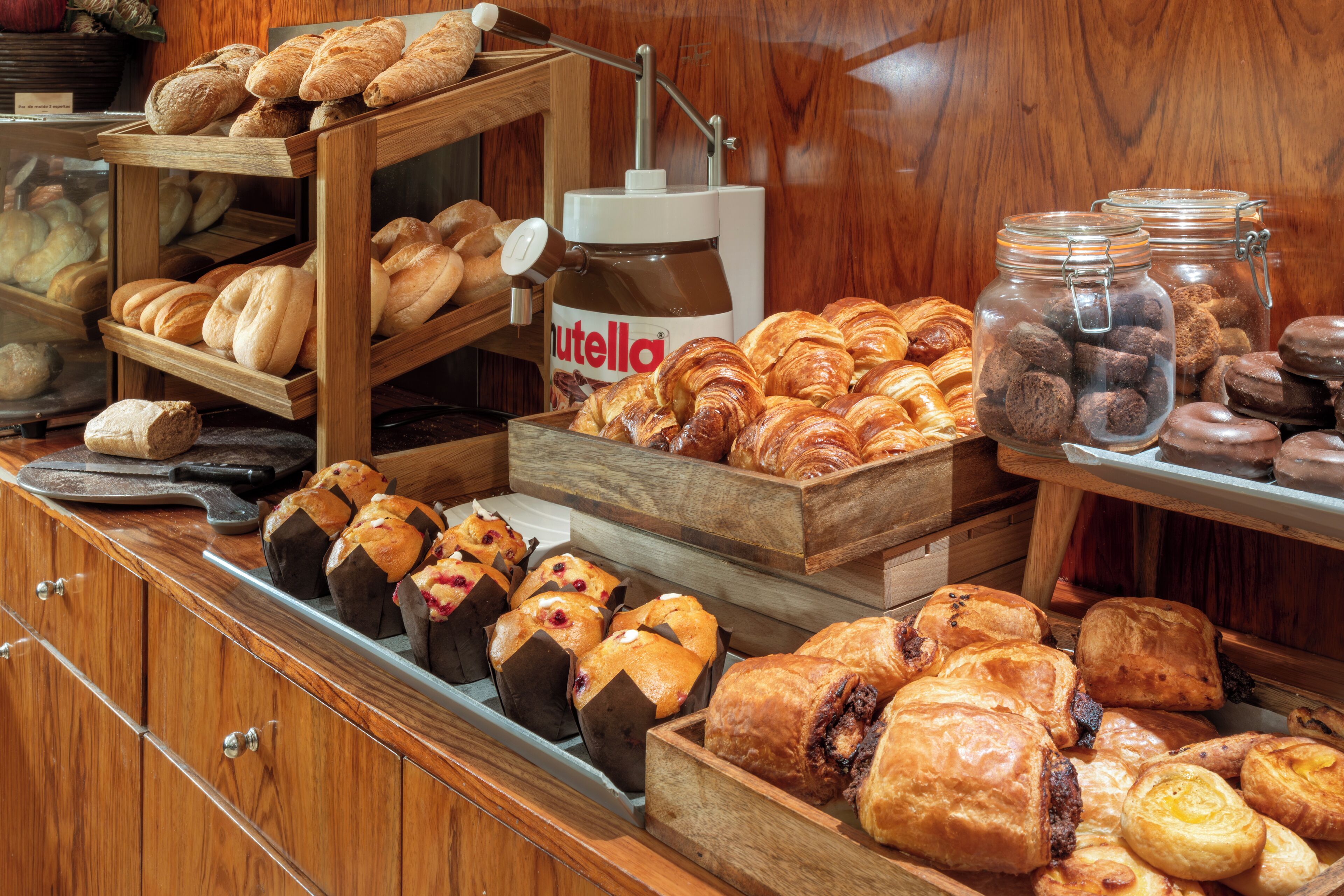 daily buffet breakfast (eur 16 per person)