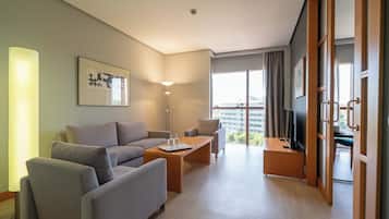 Couette en duvet d'oie, coffres-forts dans les chambres, bureau