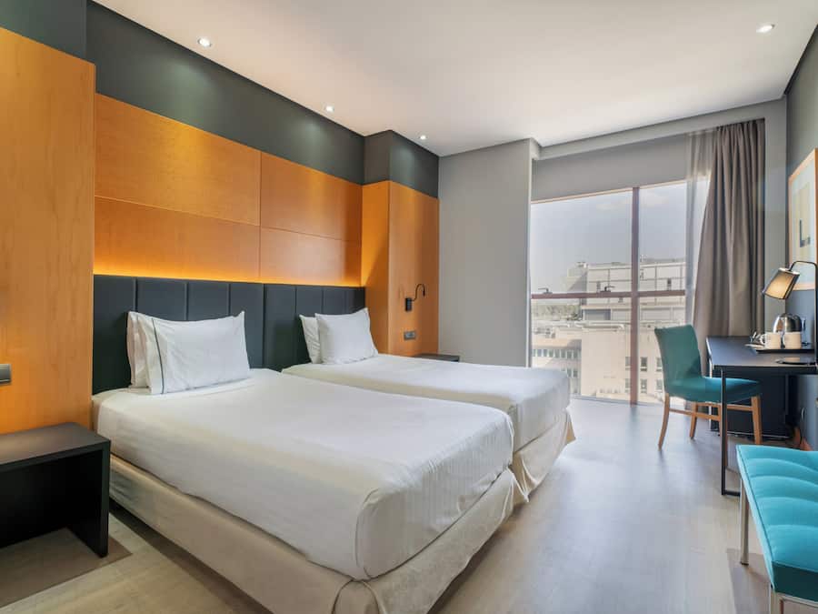 Down comforters, minibar, in-room safe, desk