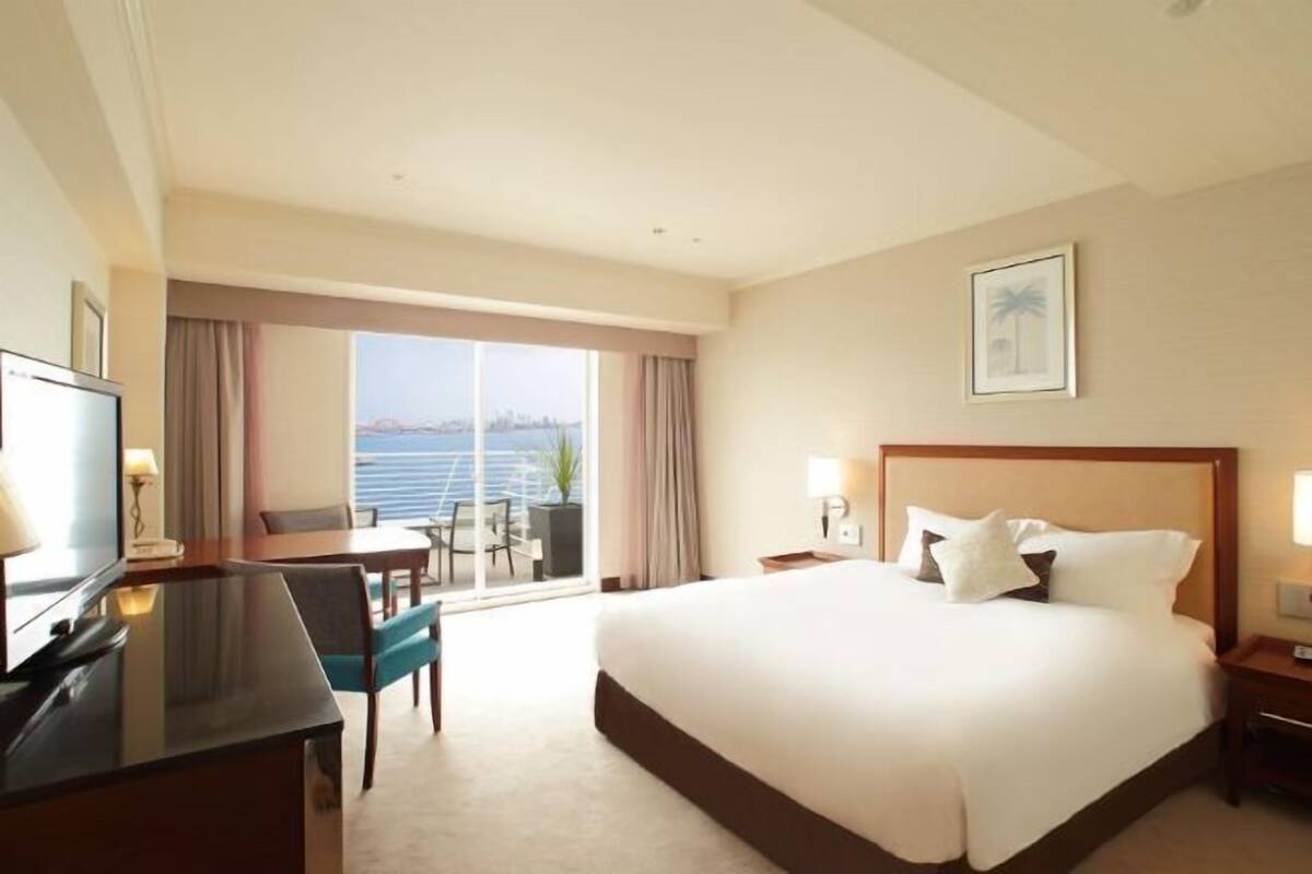 Schreibtisch, Verdunkelungsvorhänge, kostenloses WLAN, Bettwäsche