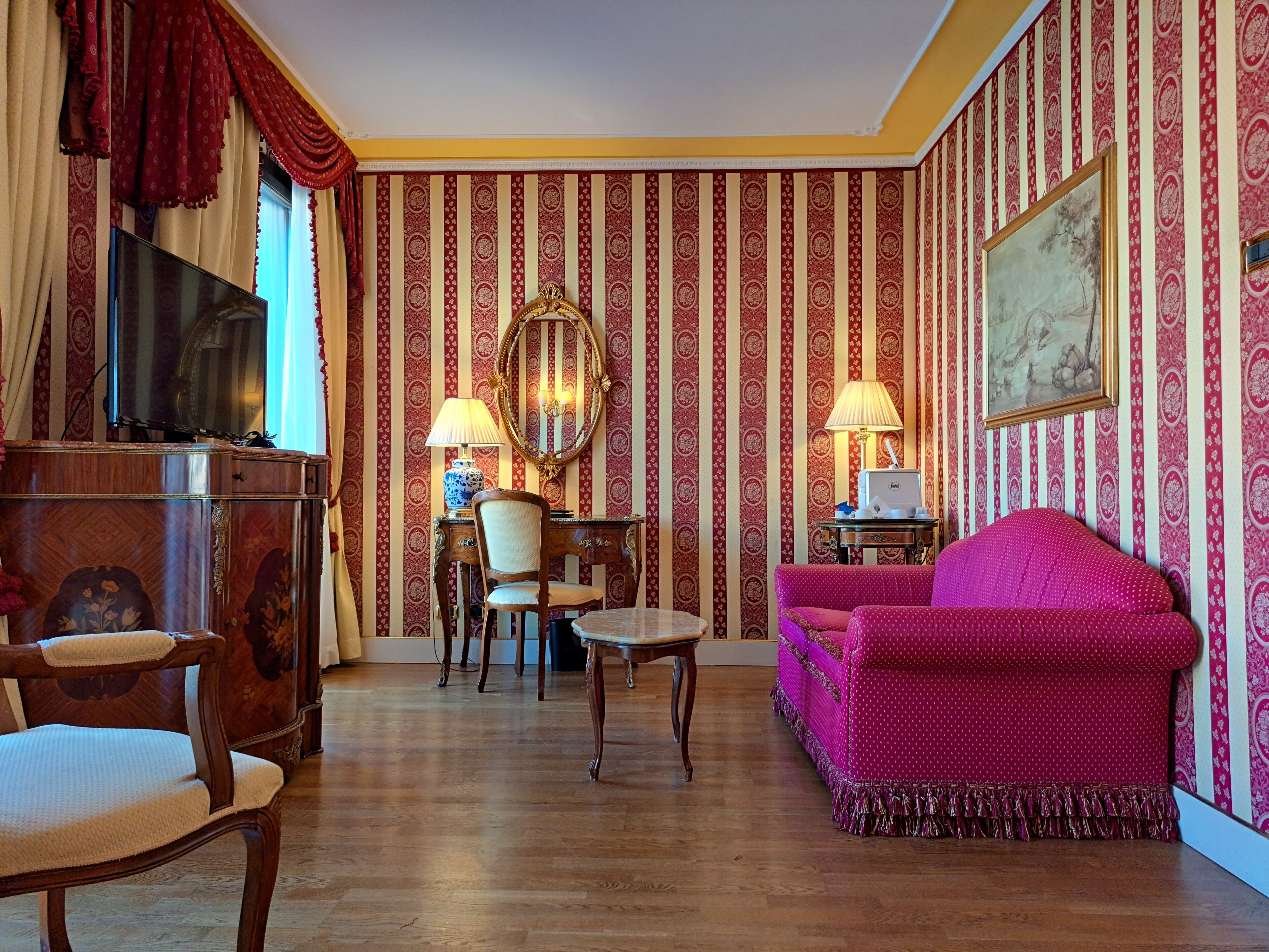 deluxe suite, canal view, overwater | free minibar items, in-room safe, desk, laptop workspace