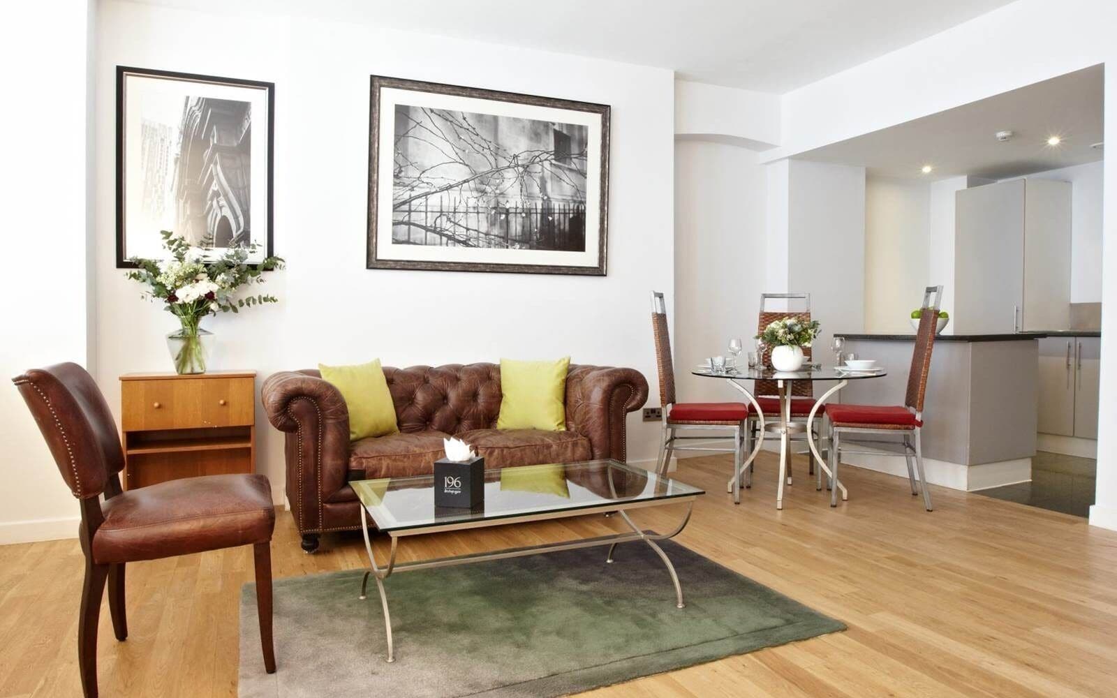 Basic Apartment, Ensuite | Lounge