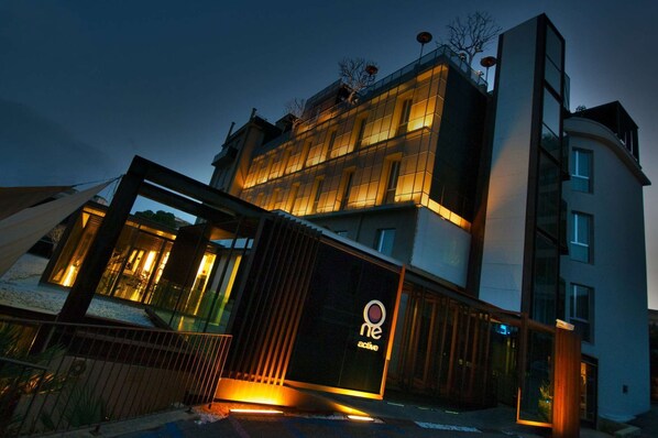 المنشأة من الخارج