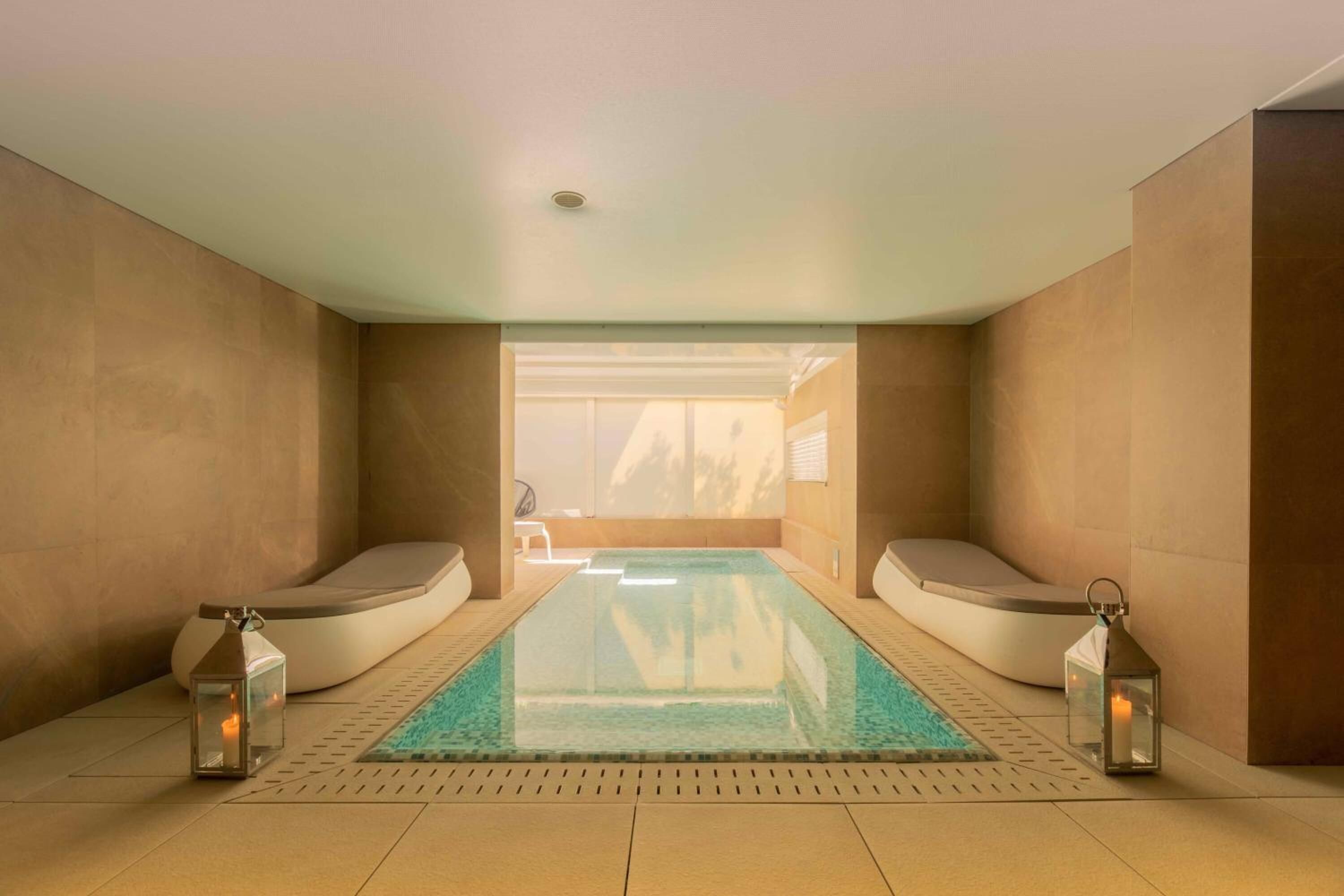 Bain à remous, hammam, soins corporels, soins d'hydrothérapie