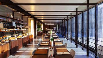 2 restaurants, breakfast, lunch, dinner served; Fusion cuisine