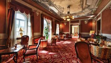 26-inch TV with digital channels