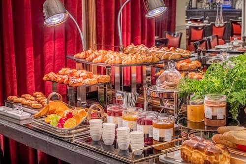 Daily buffet breakfast for a fee