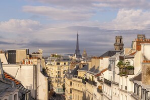 Room with Eiffel Tower view | View from room
