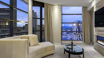 Svit - 1 dubbelsäng | Sängtillbehör av högsta kvalitet, bäddmadrasser och minibar