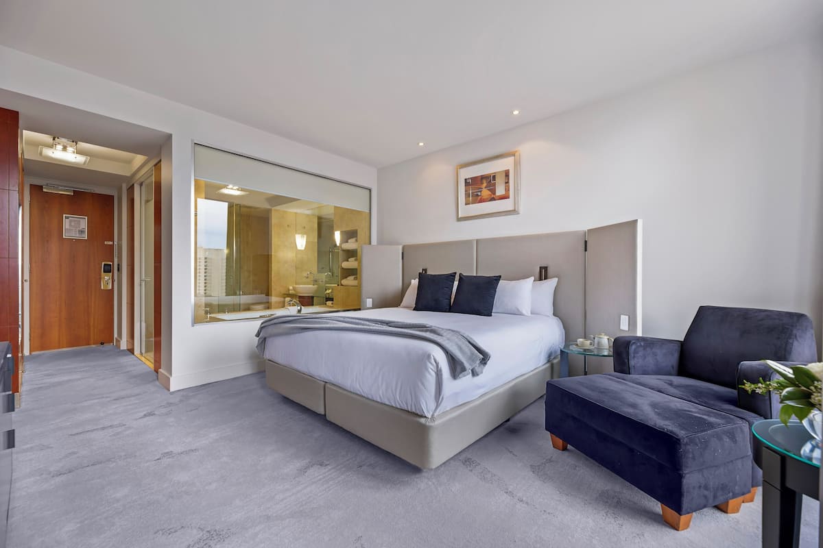 Premium bedding, pillowtop beds, minibar, in-room safe