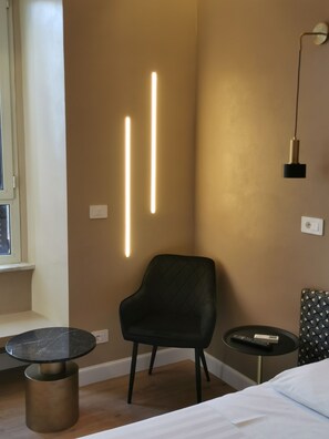 Deluxe Double or Twin Room | Minibar, desk, free WiFi, bed sheets - Hotel Fiori (Rome)