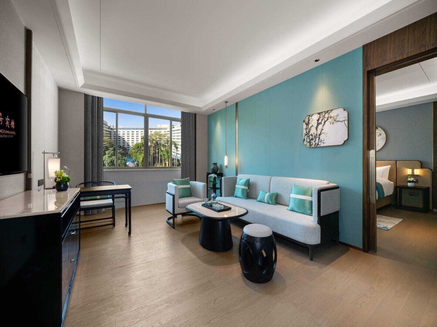 디럭스 스위트 | 고급 침구, 객실 내 금고, 책상, 노트북 작업 공간