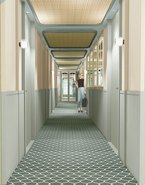 In-room safe, blackout drapes, soundproofing, free WiFi - Urban Hive Paris (Paris)