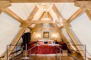 Royal Loft Suite