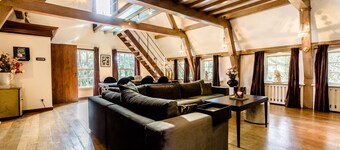 Luxury Vintage Hotel Villa Beukenhof