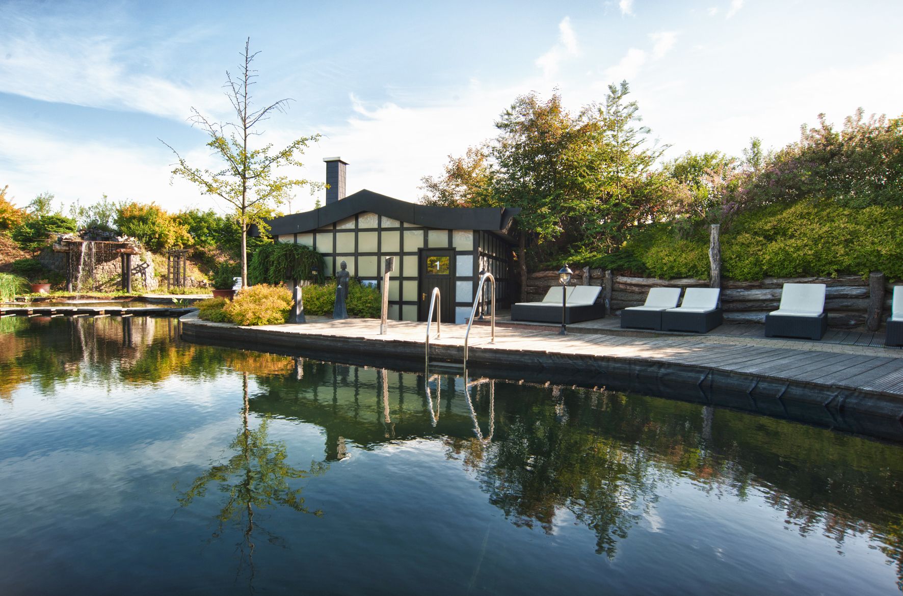 2 つの屋内プール