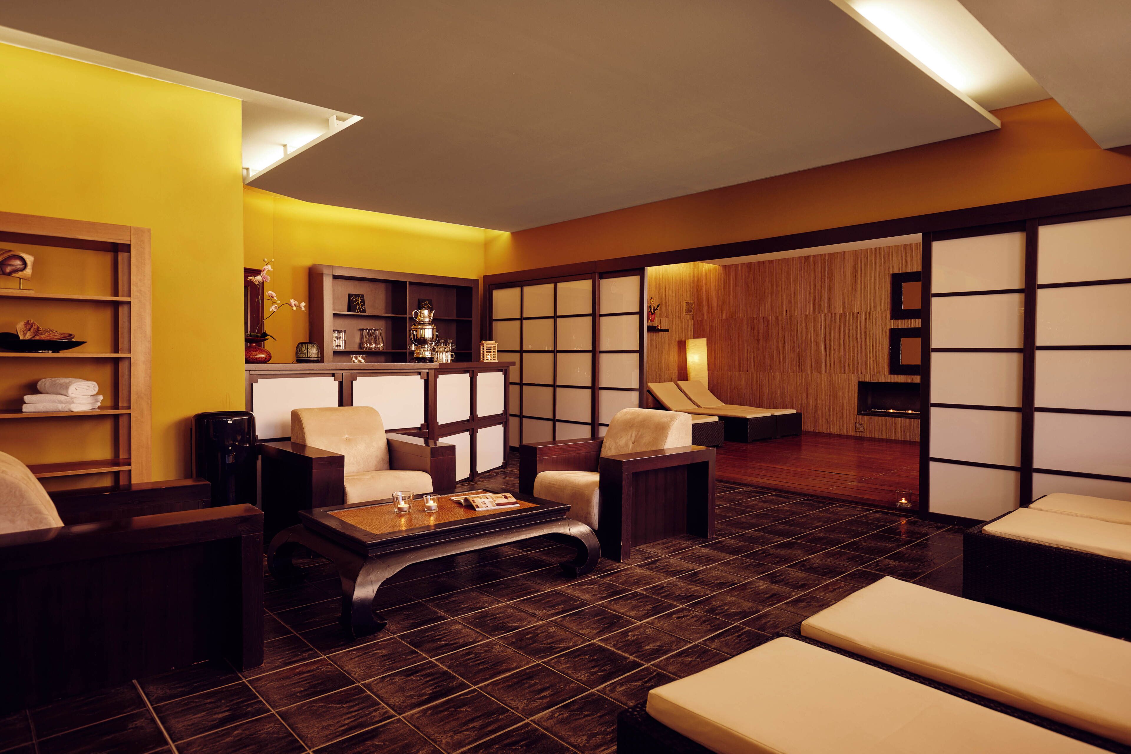 Outdoor treatment areas, sauna, steam room, body treatments
