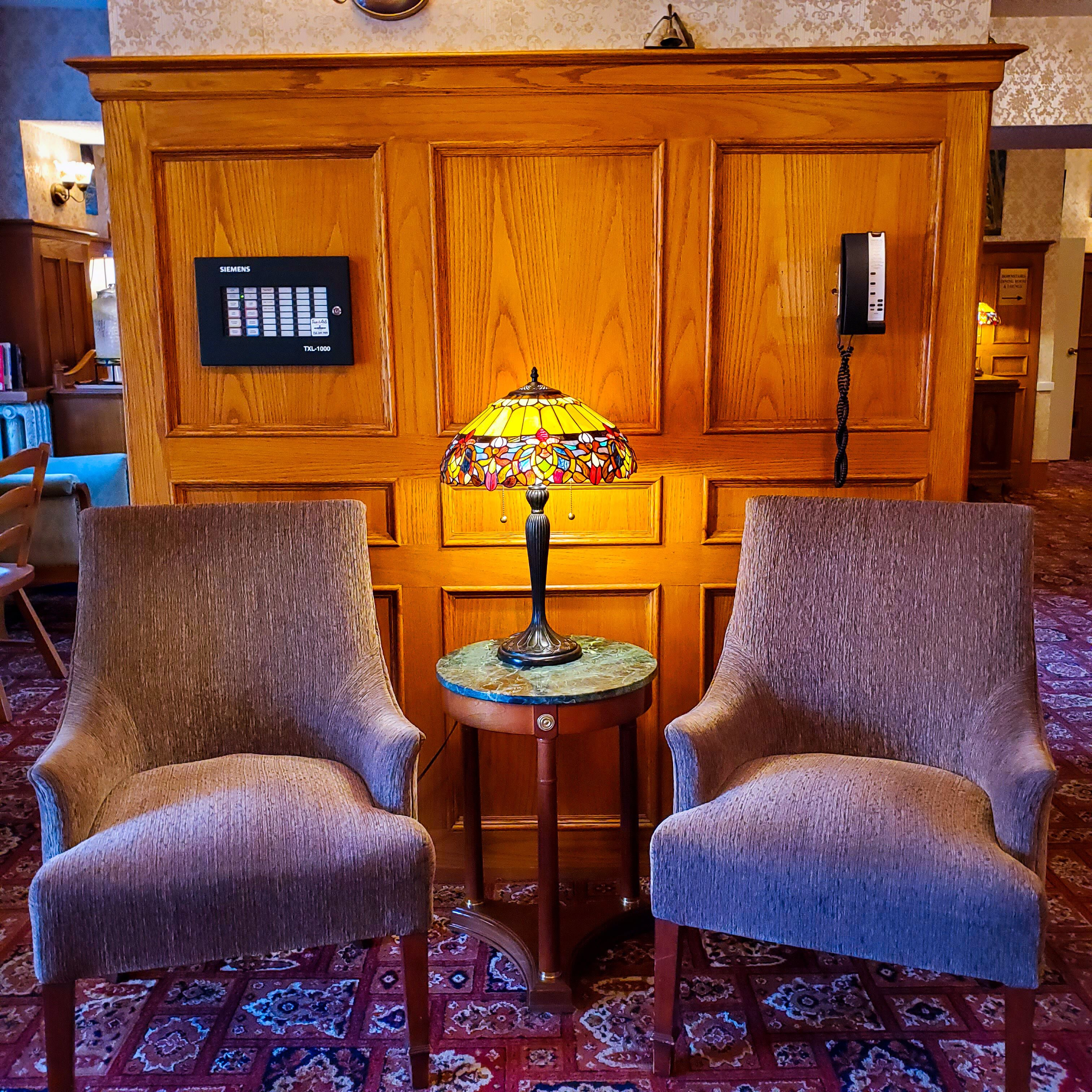 Photo - James Bay Inn Hotel, Suites & Cottage