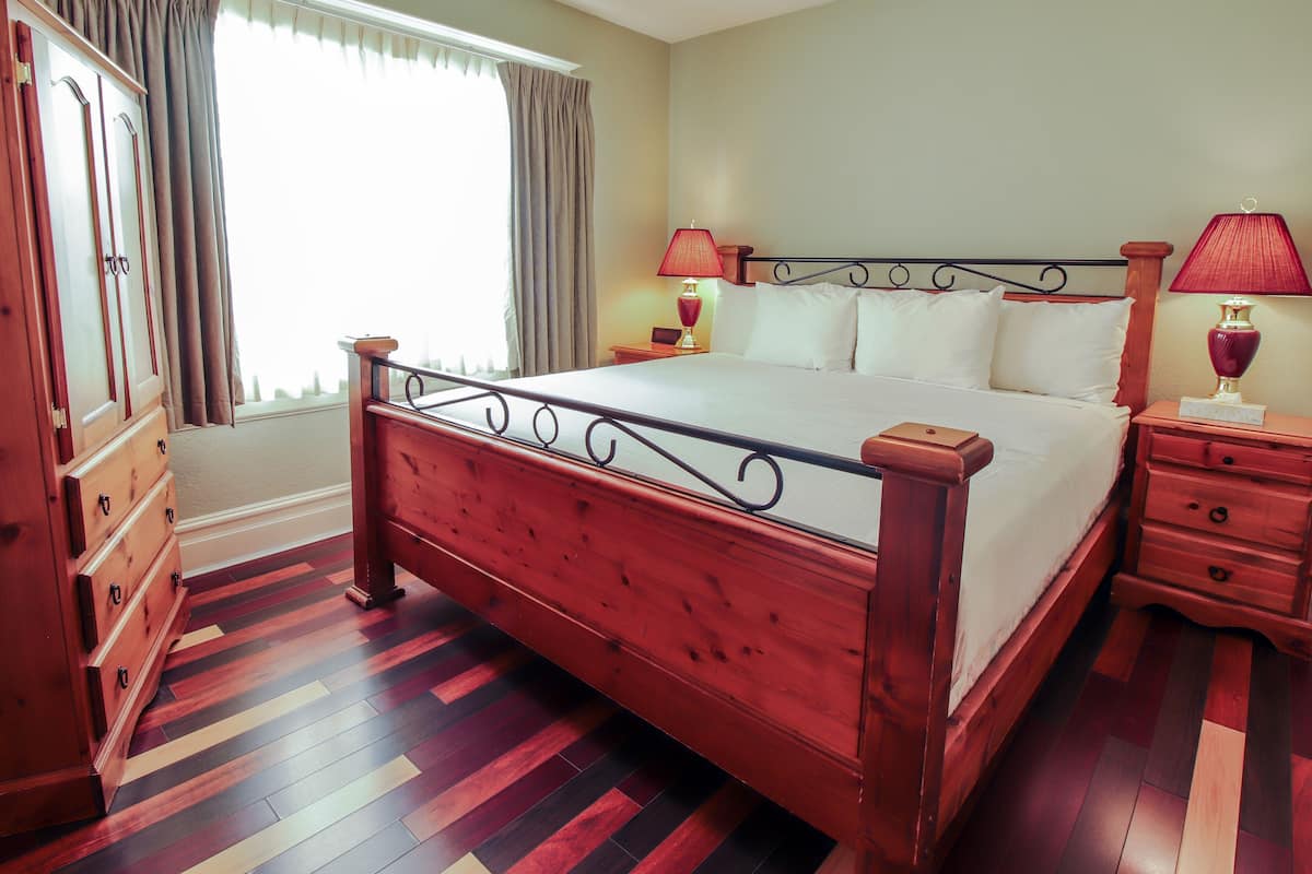 Premium bedding, individually decorated, individually furnished, desk