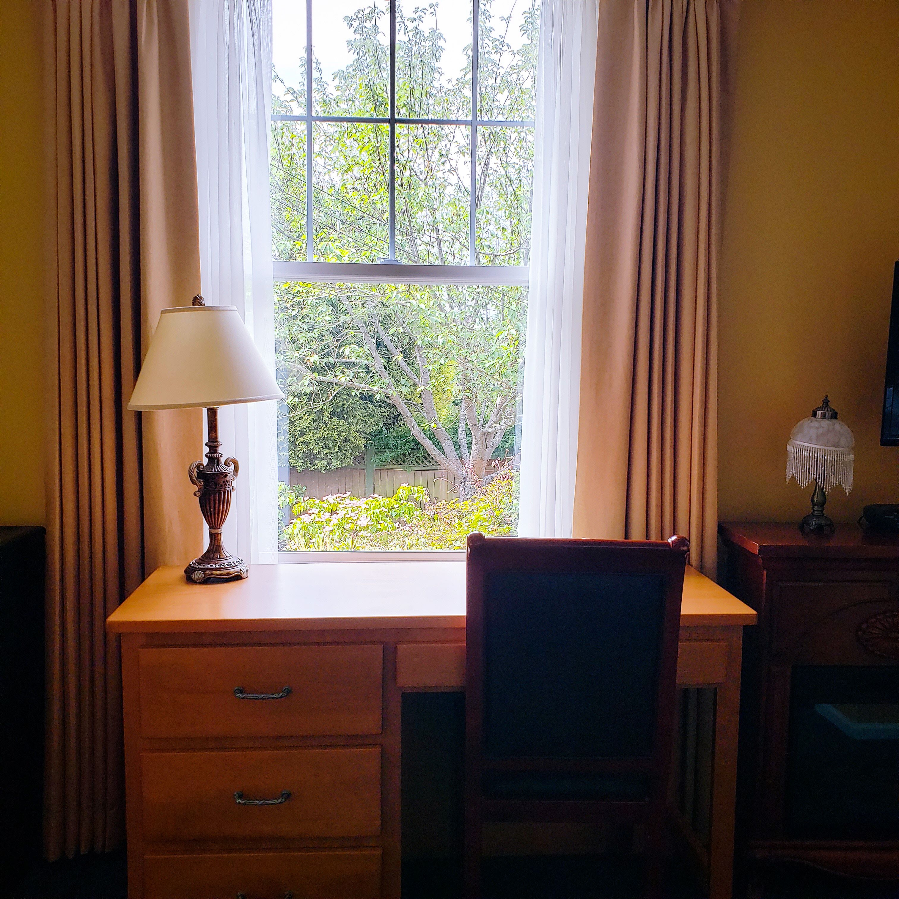 premium bedding, individually decorated, individually furnished, desk