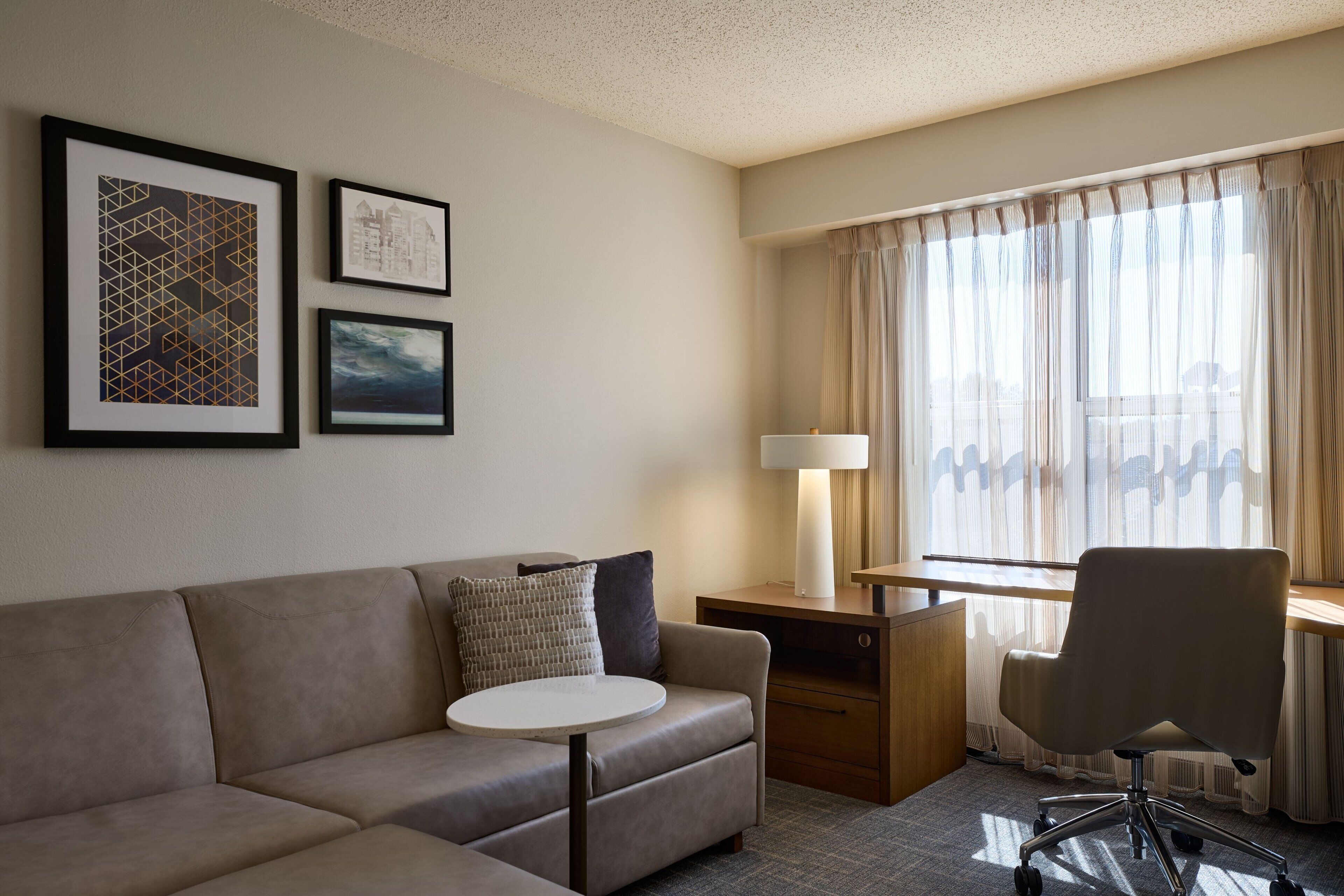 suite, 1 bedroom | in-room safe, desk, blackout curtains, iron/ironing board