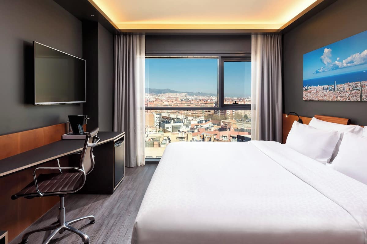 Premium Room, 1 King Bed (View)
