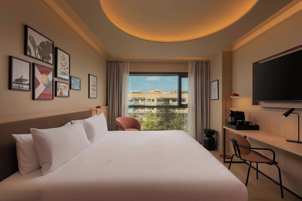 ルーム キングベッド 1 台 シティビュー (Preferred Room) | 1 室のベッドルーム、高級寝具、低反発ベッド、ミニバー