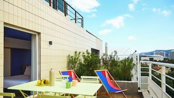 Chambre Super Pop - Double Terrasses - 1 lit double Vue Stade Vélodrome