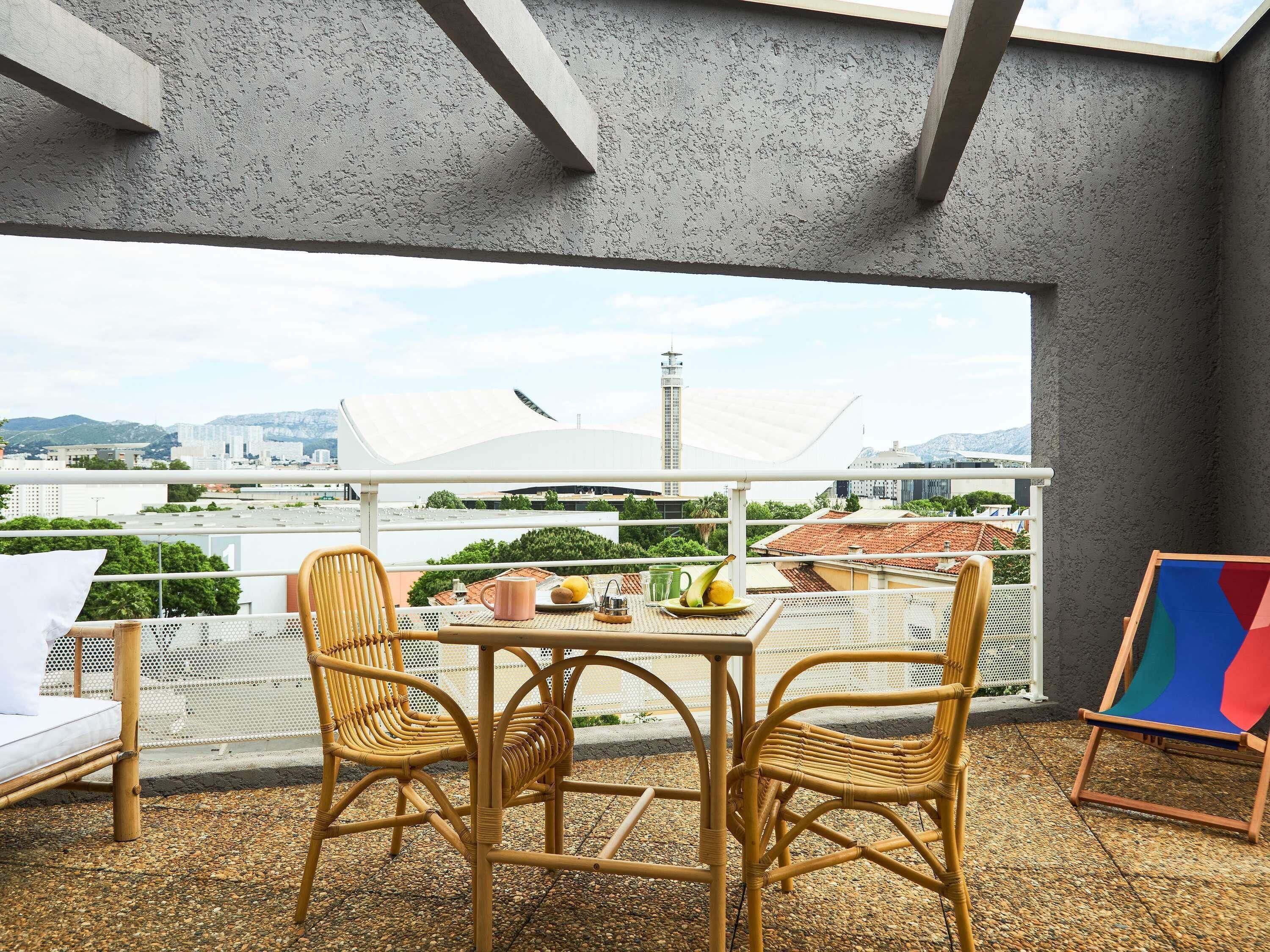 Junior Suite, 1 Double Bed, Terrace | In-room safe, individually decorated, individually furnished, desk