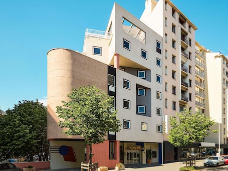 Exterior. greet hotel Marseille Parc Chanot Velodrome