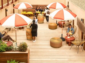 Bar (on property) - greet hotel Marseille Parc Chanot Vélodrome by Accor (Marseille)
