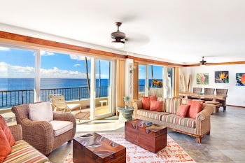 LED TV at Whalers Cove Oceanfront Resort