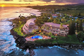 Outdoor pool, open 8:00 AM to 10:00 PM, sun loungers at Whalers Cove Oceanfront Resort