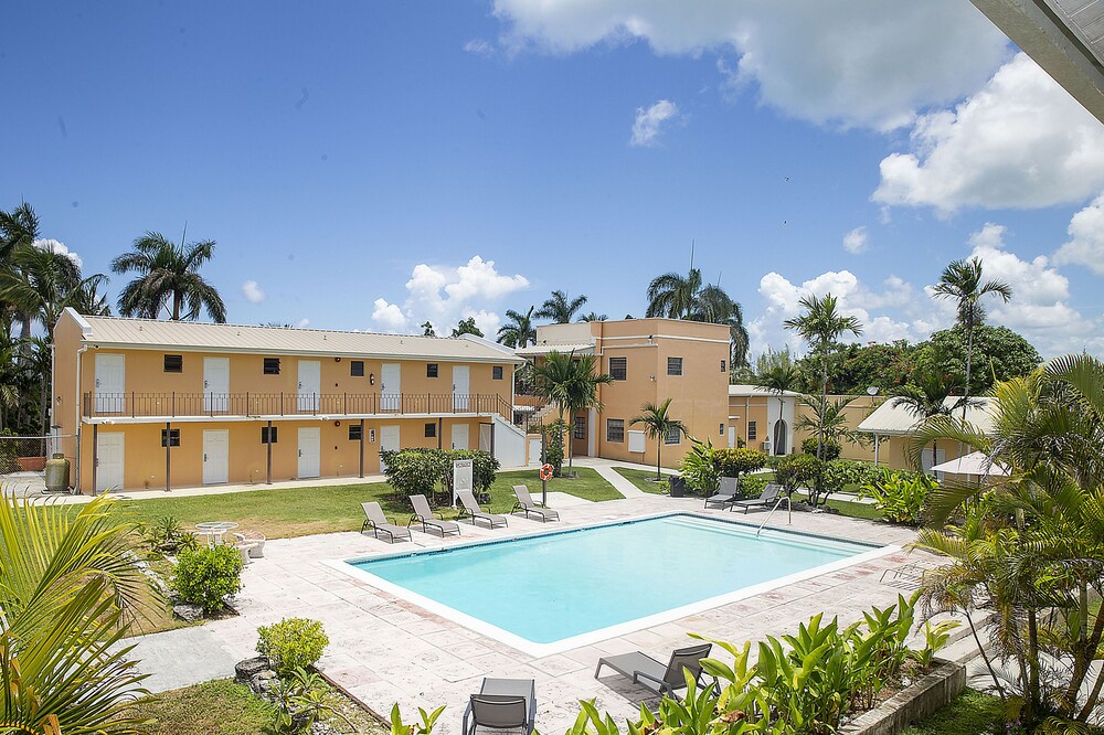 Orange Hill Beach Inn
