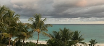 Orange Hill Beach Inn