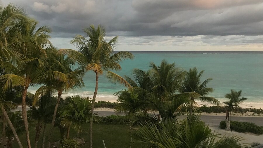 Orange Hill Beach Inn