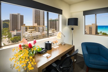 Premium bedding, down comforters, in-room safe, desk at Vive Hotel Waikiki