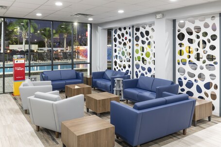 Hotel Monreale Express International Drive Orlando - Image 7
