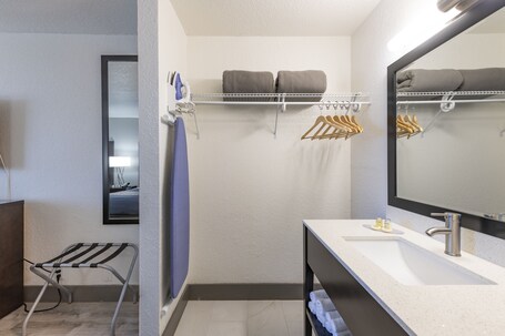 Hotel Monreale Express International Drive Orlando - Image 19
