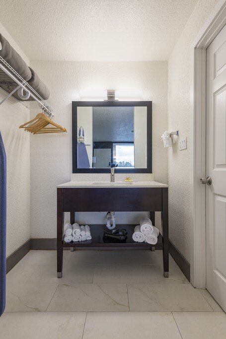 Hotel Monreale Express International Drive Orlando - Image 42