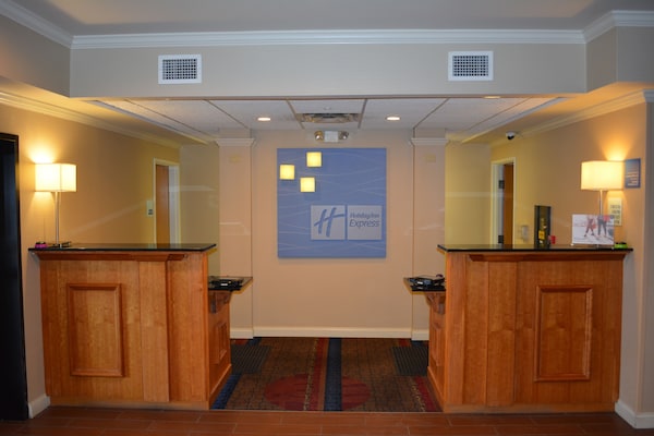 Holiday Inn Express & Suites Lancaster By Ihg - Lancaster, OH