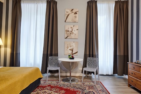 Sábanas de algodón egipcio, ropa de cama de alta calidad y minibar