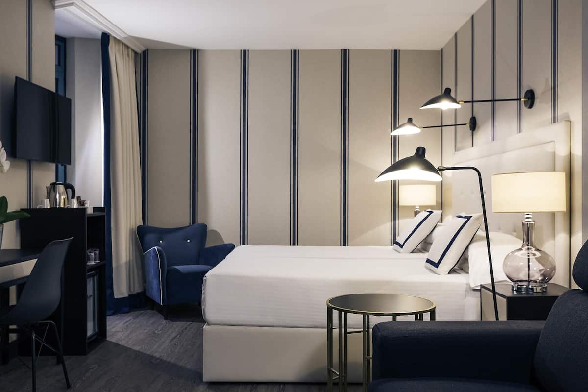 minibar, in-room safe, desk, blackout curtains