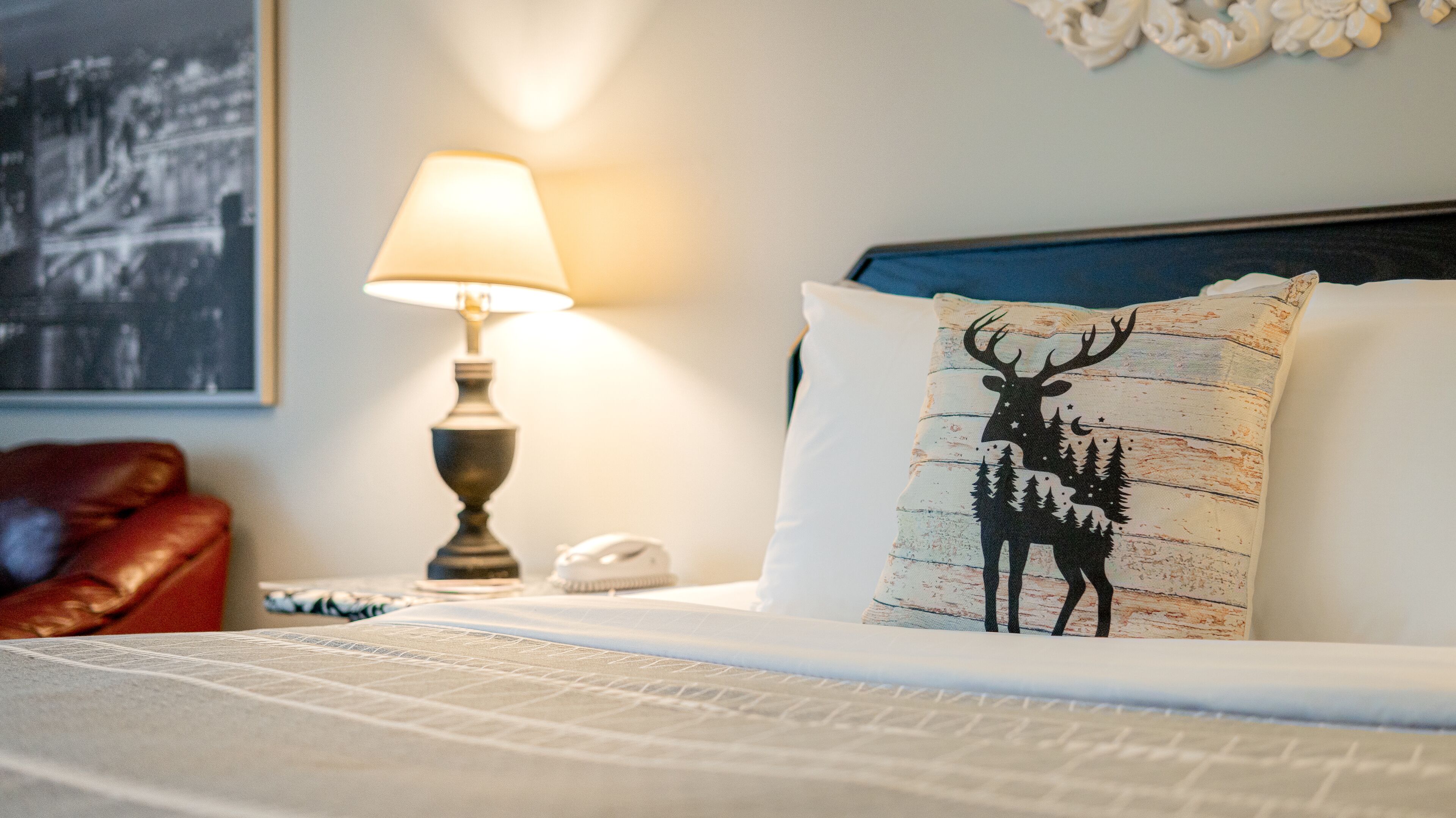 black and white queen room | iron/ironing board, free wifi, bed sheets