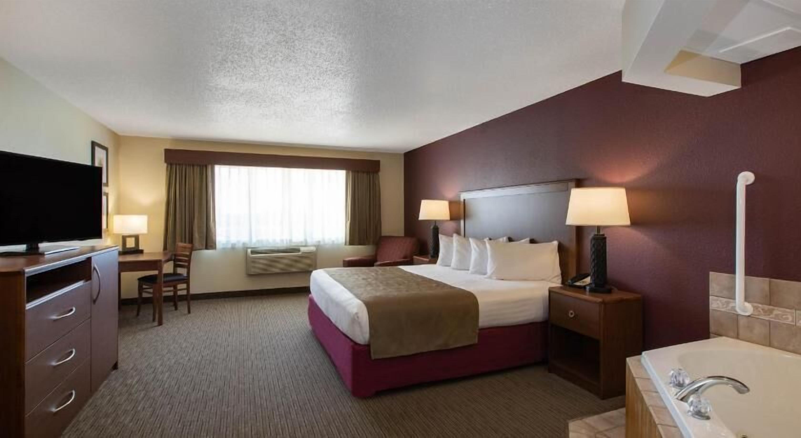 In-room safe, desk, laptop workspace, soundproofing