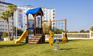 Children’s play area – outdoor