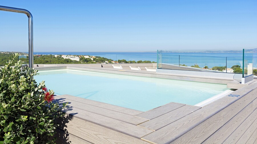 HSM Son Verí - Adults Only