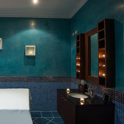 双人护理室、热水浴缸、湿蒸房、热石按摩、深层组织按摩、产前按摩